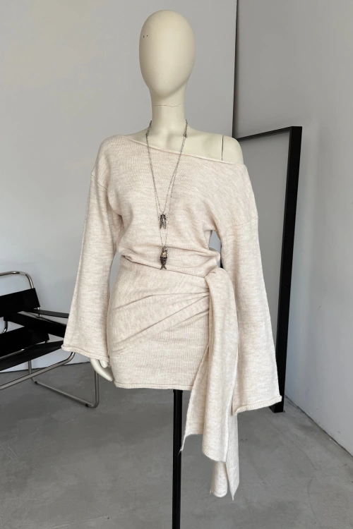 Kayık Yaka Şallı Tunik Krem