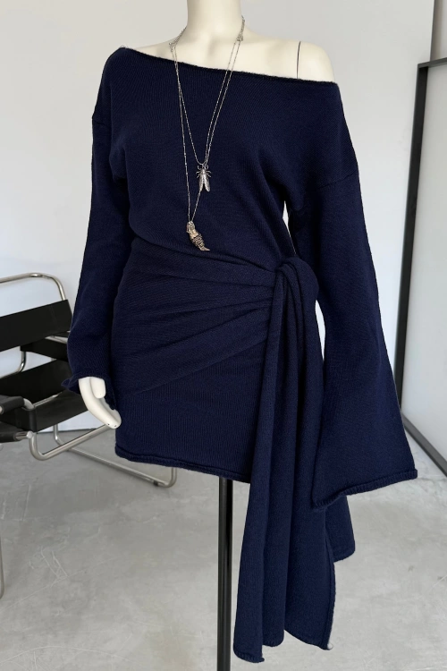 Kayık Yaka Şallı Tunik Lacivert