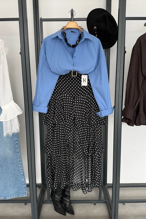 Önden Yırtmaçlı Çok Katlı Etek Puantiyeli