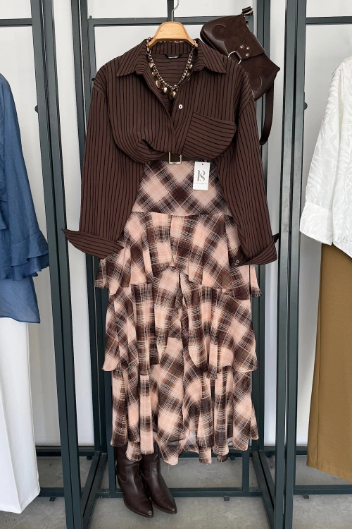 Önden Yırtmaçlı Kareli Çok Katlı Etek Kahverngi