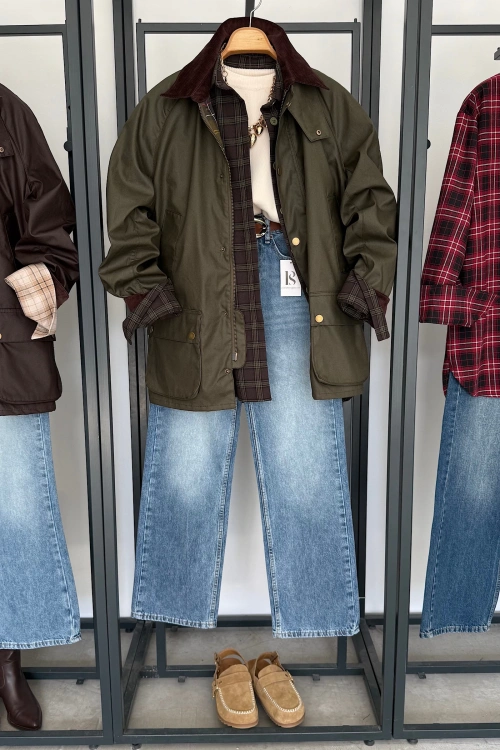 Premium Yakası Kadife Detaylı Kısa Mont Haki