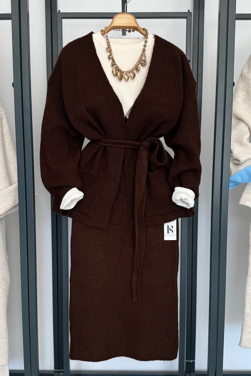 Uzun Etekli Cepli Kemerli Takım Kahverengi