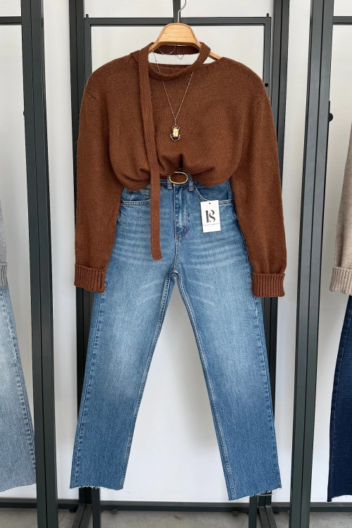 Yaka Detaylı Düğmeli Kazak Süt Kahve