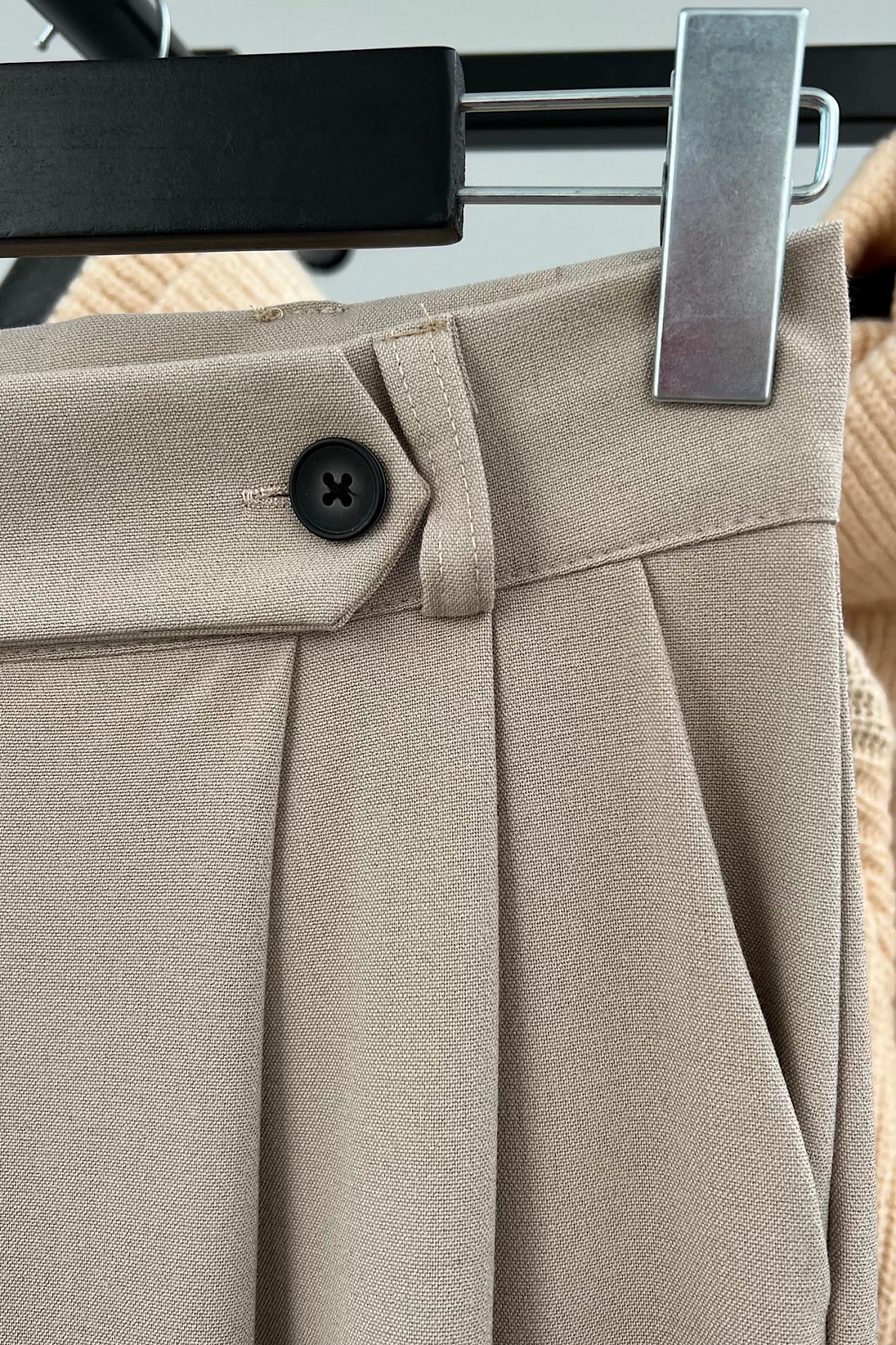 Arka Cepli Kemerli Pantolon