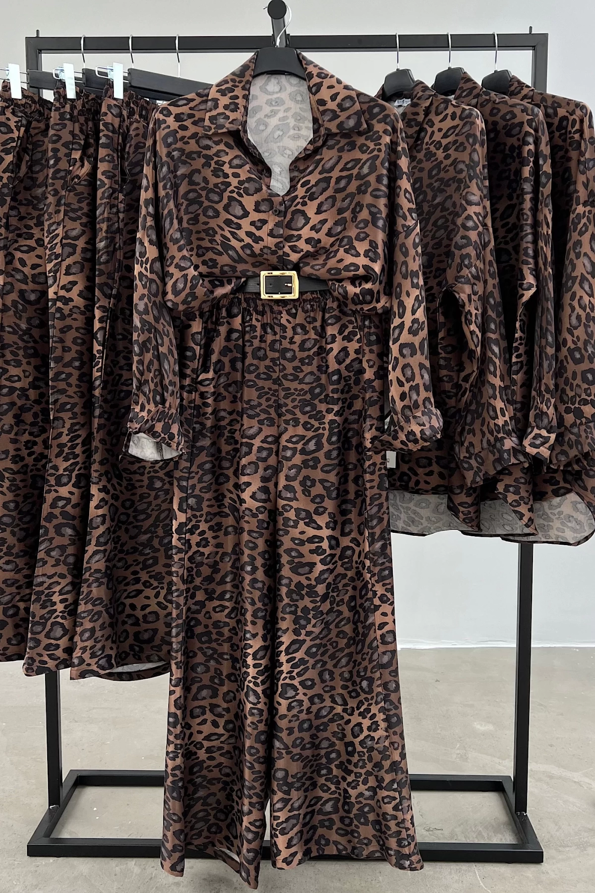 Leopar Saten  Takım