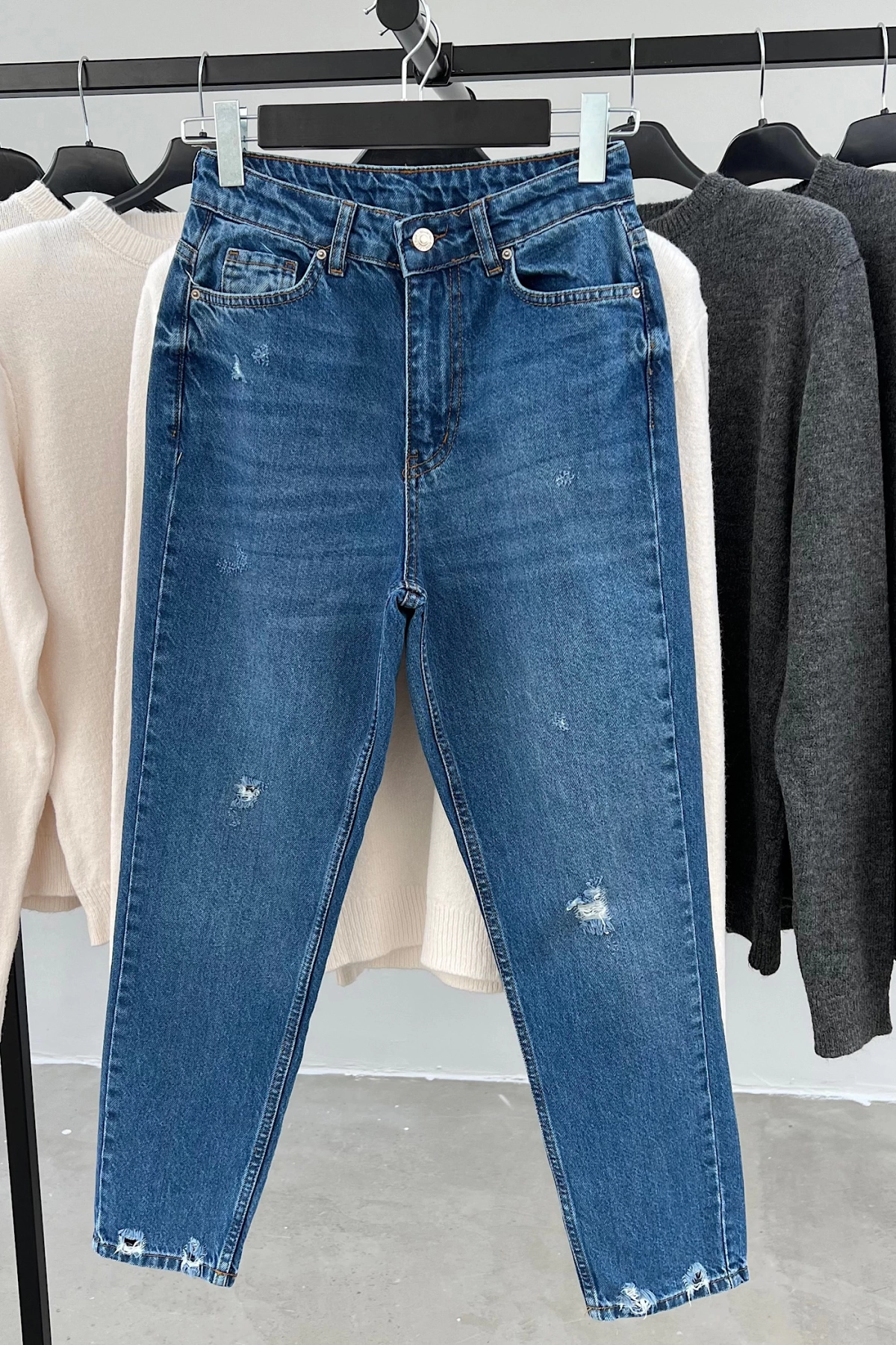 Paça Detay Mom Jean