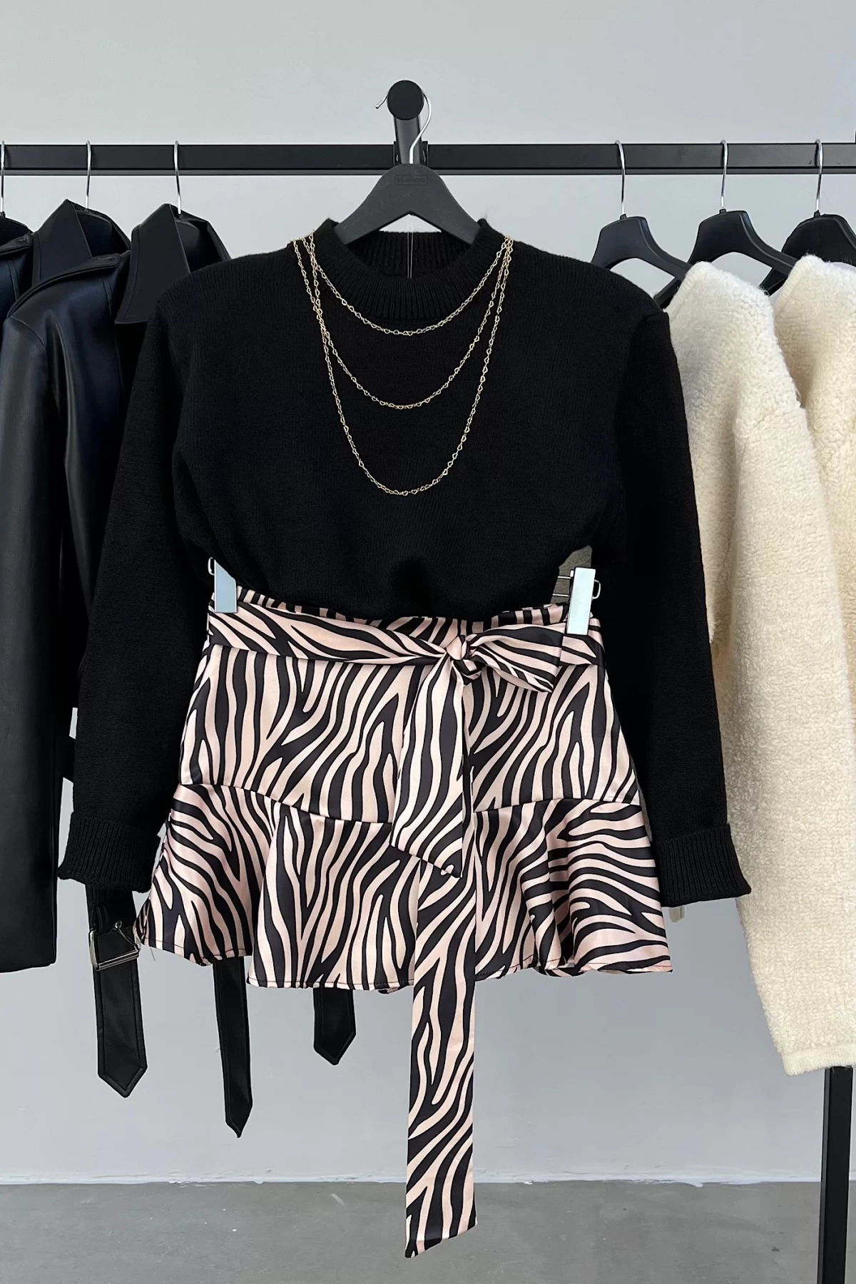 Zebra Desen Kuşaklı Şort Etek