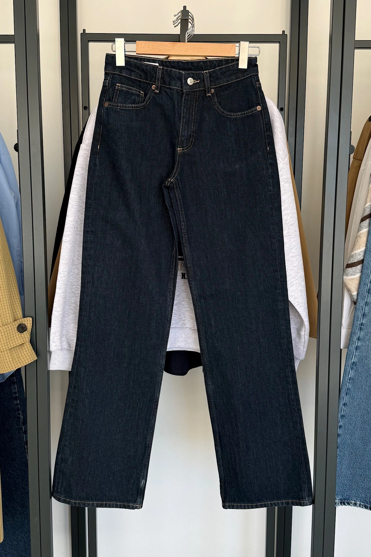 1003 Classic Straight Jean Lacivert