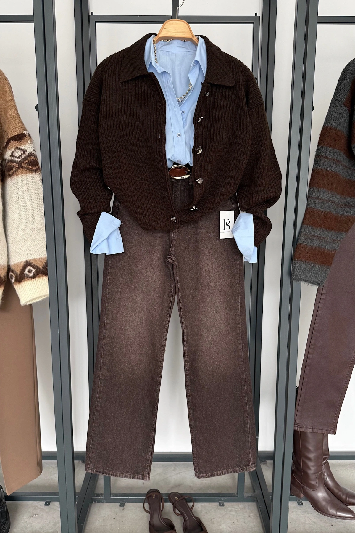 6 Düğmeli Hırka Koyu Kahve