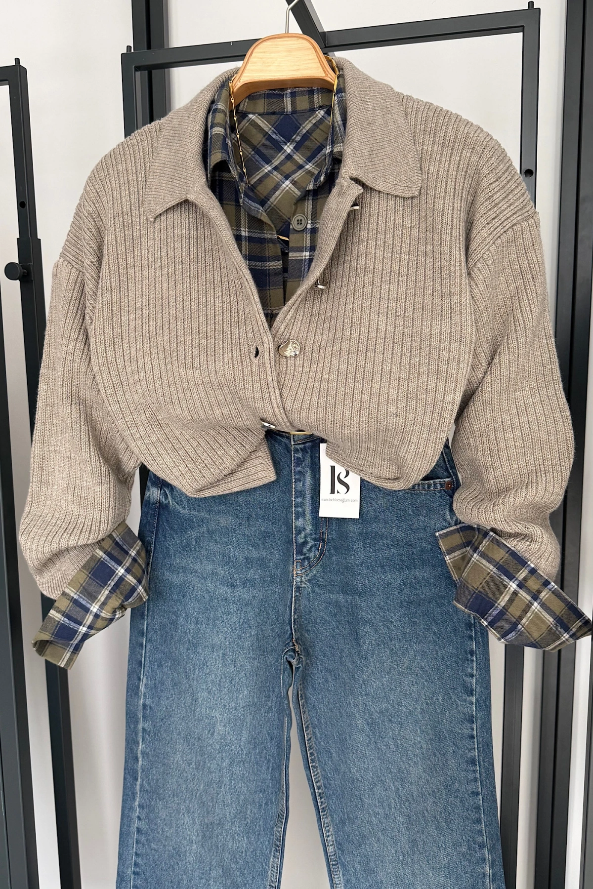 6 Düğmeli Hırka Vizon