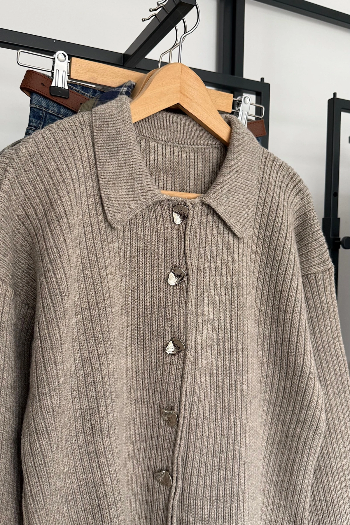 6 Düğmeli Hırka Vizon