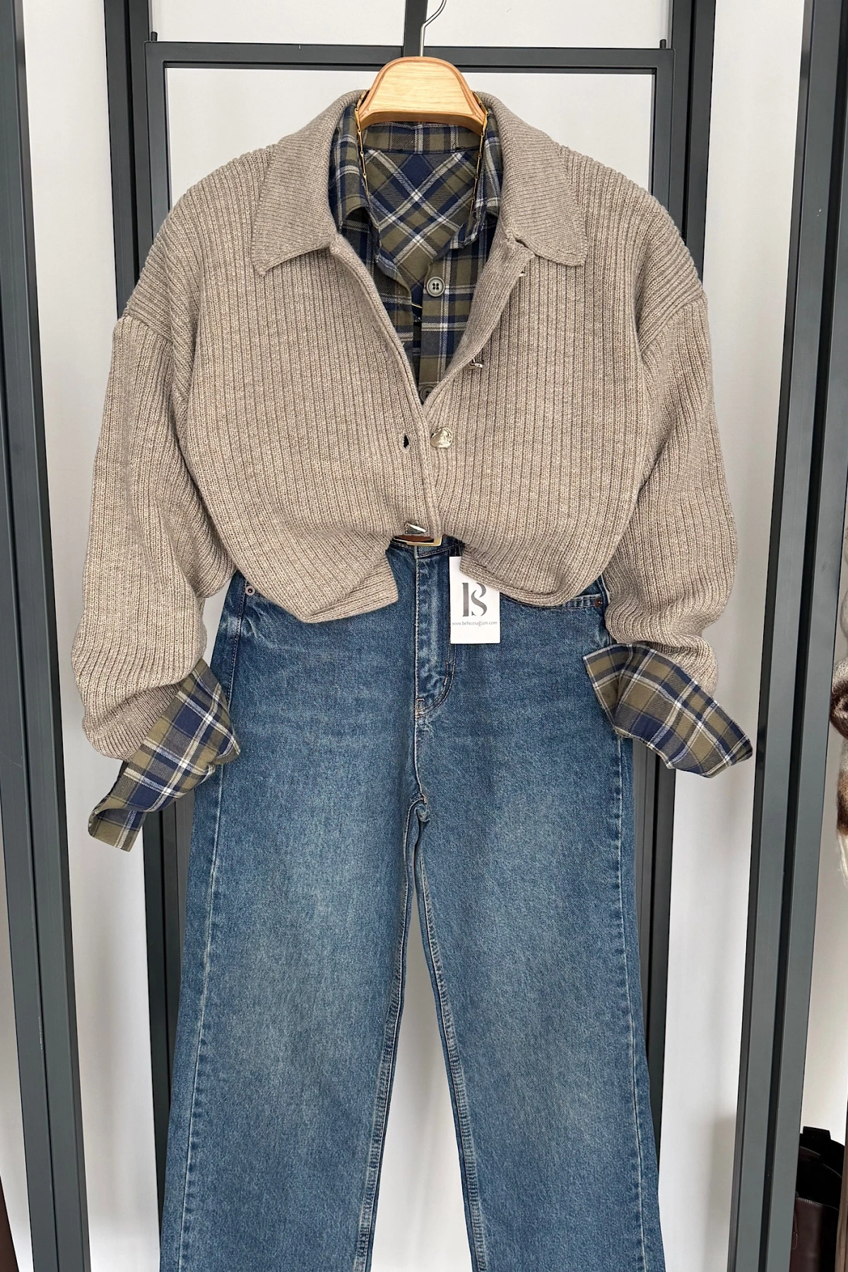 6 Düğmeli Hırka Vizon