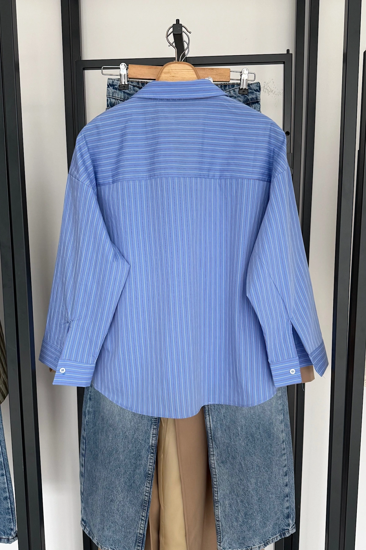 İnce Şerit Çizgili Gömlek Mavi