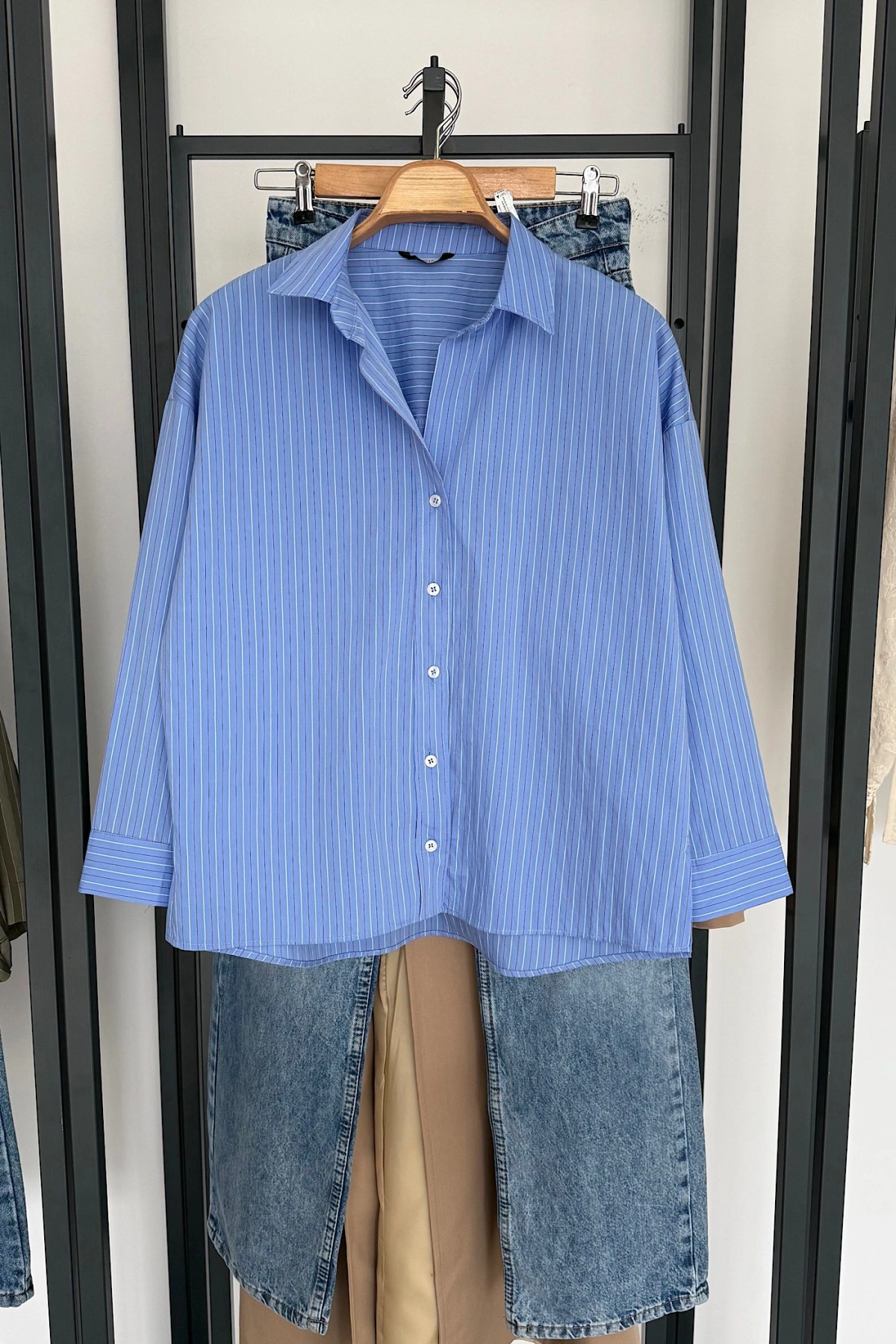 İnce Şerit Çizgili Gömlek Mavi