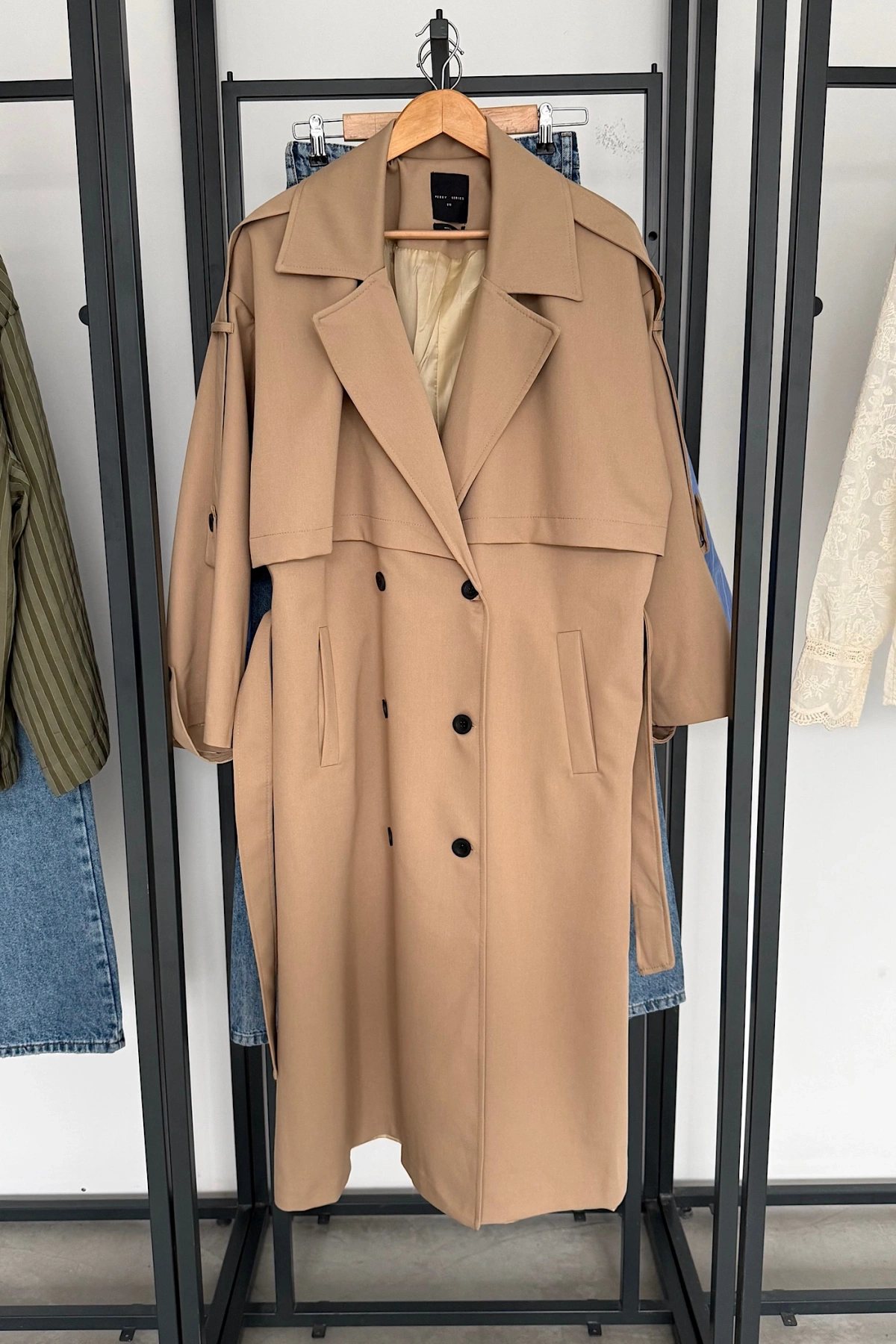 Bs Poliviskon Trenç Camel