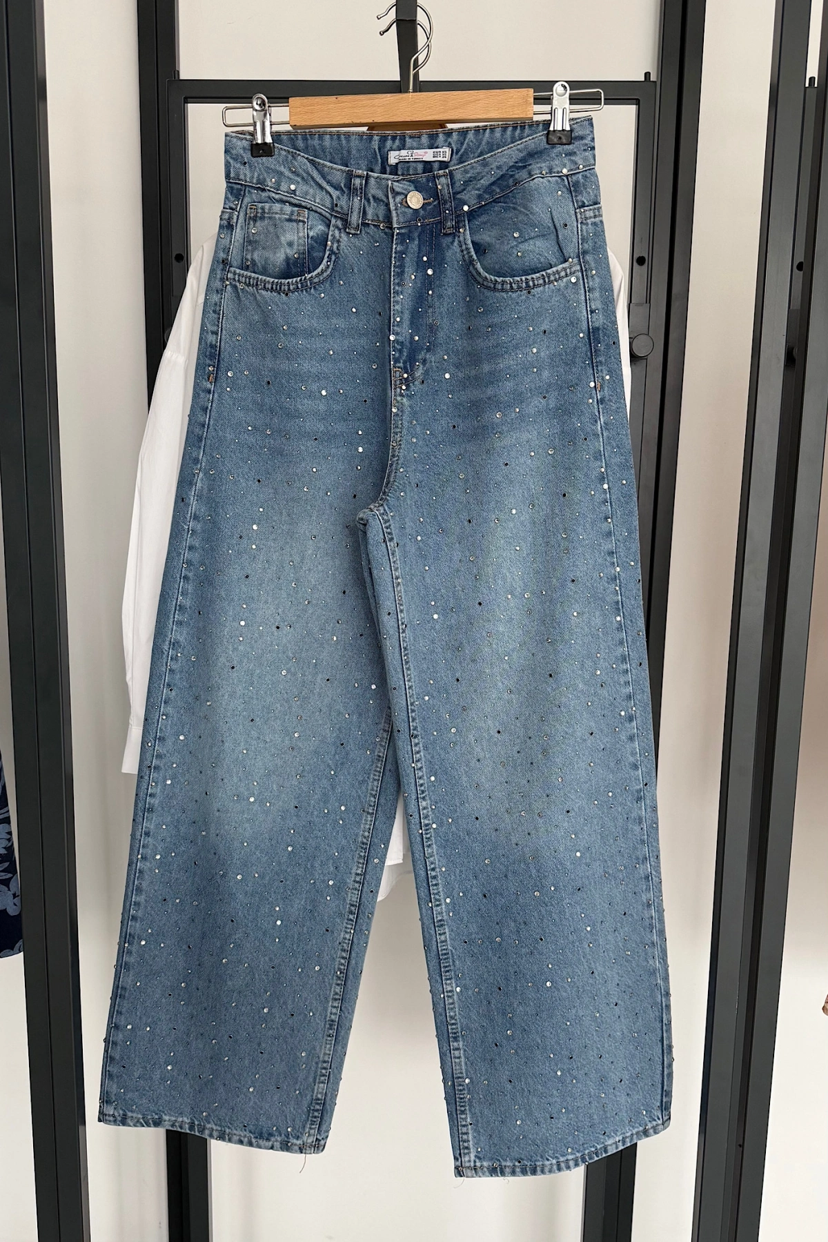 Seyrek Taşlı Jean Mavi