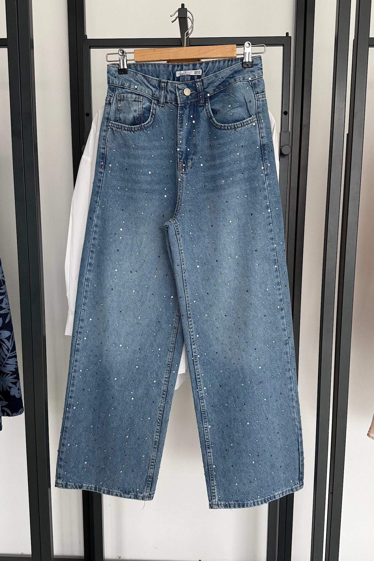 Seyrek Taşlı Jean Mavi