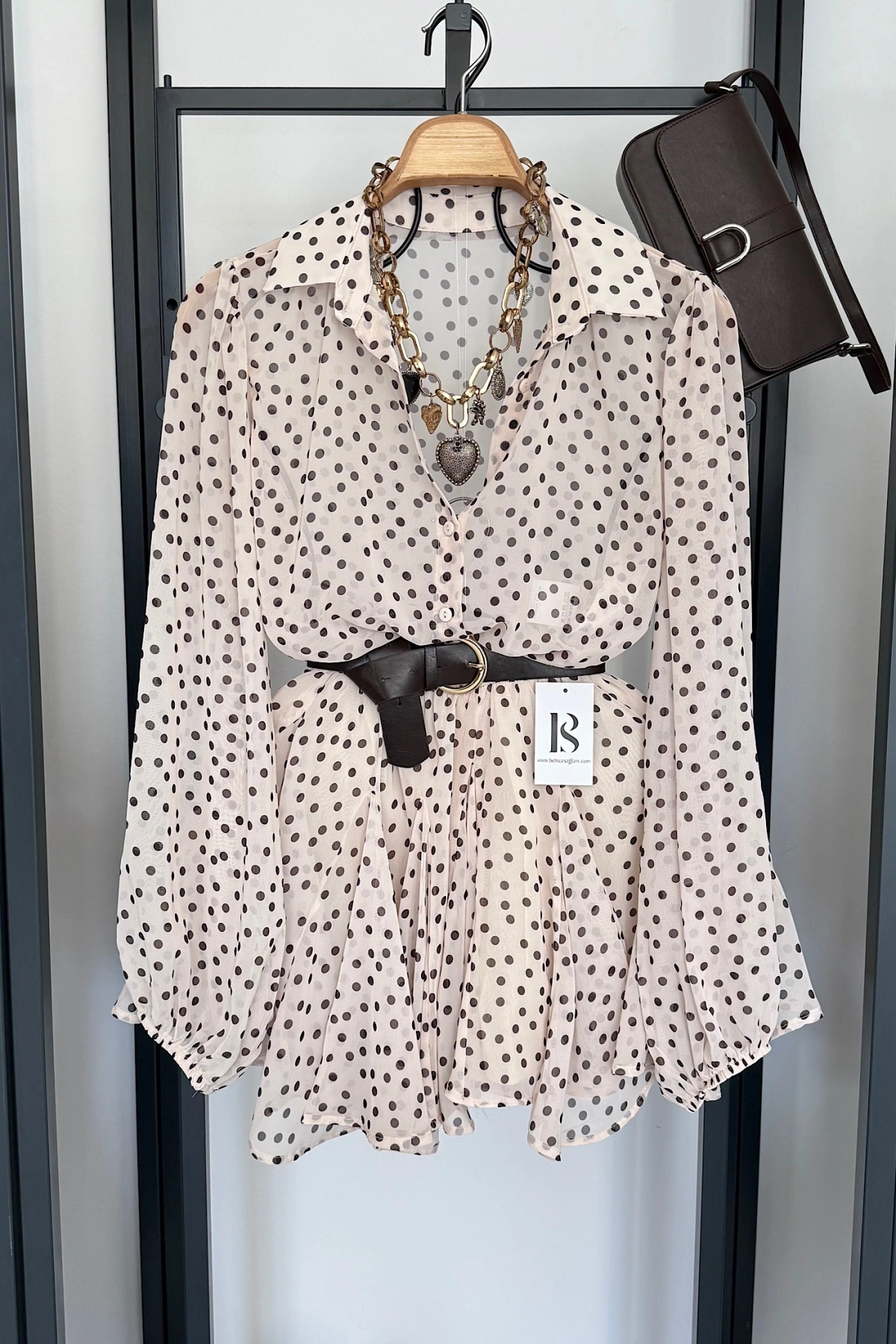 Puantiyeli Asimetrik Takım Bej