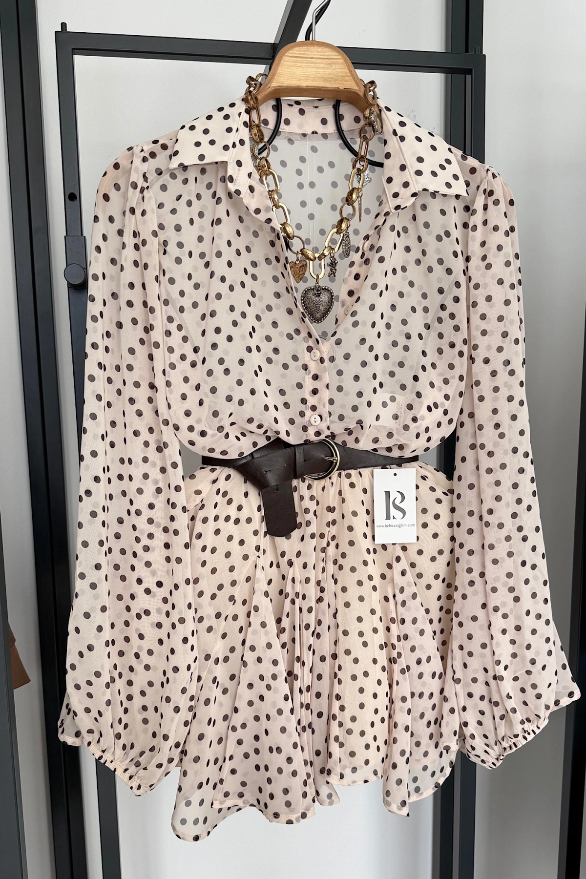 Puantiyeli Asimetrik Takım Bej