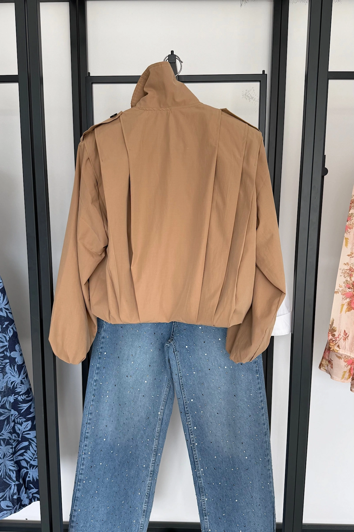 Vatkalı Pile Detay Trenç Camel