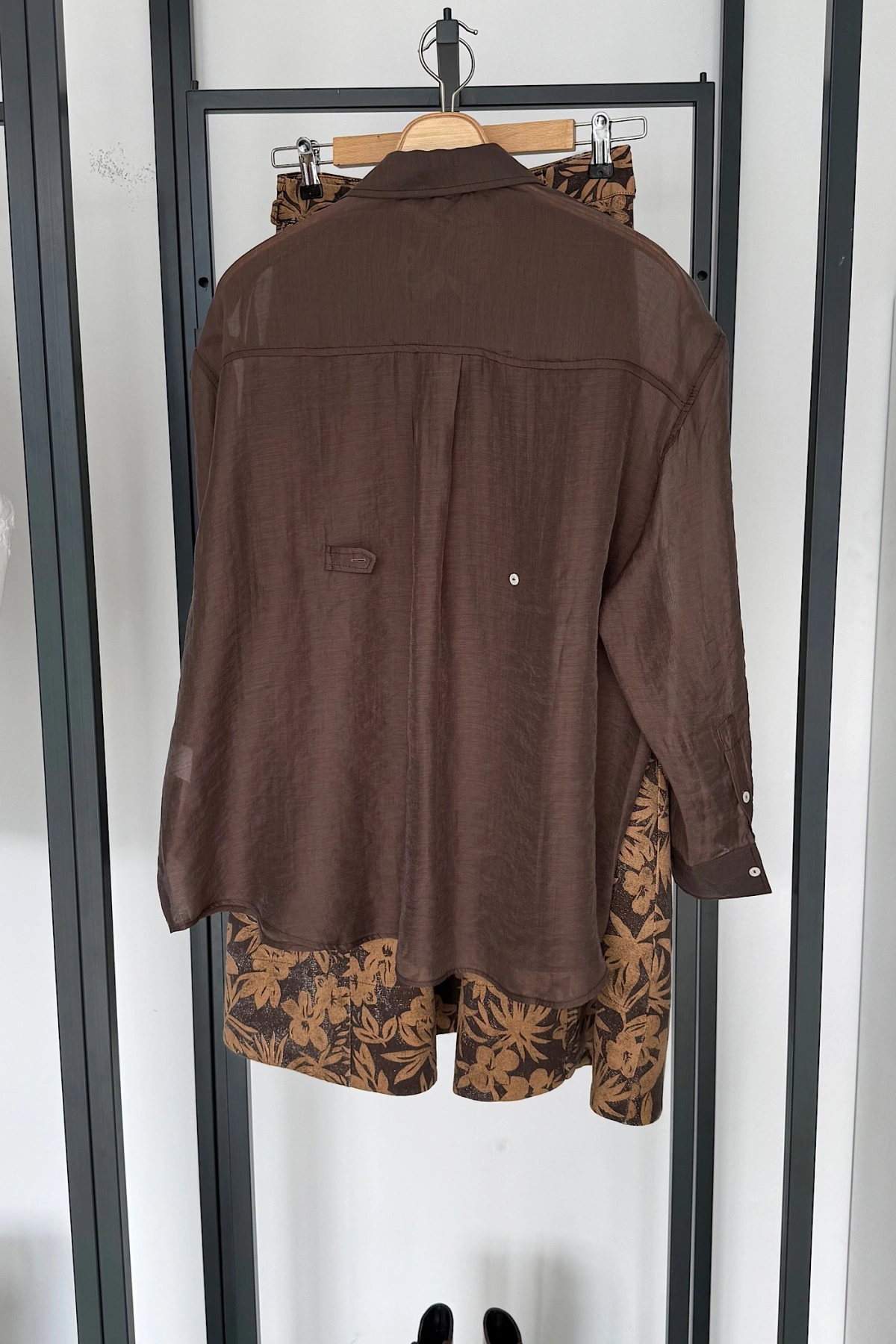Arka Detay Tensel Gömlek Kahverengi