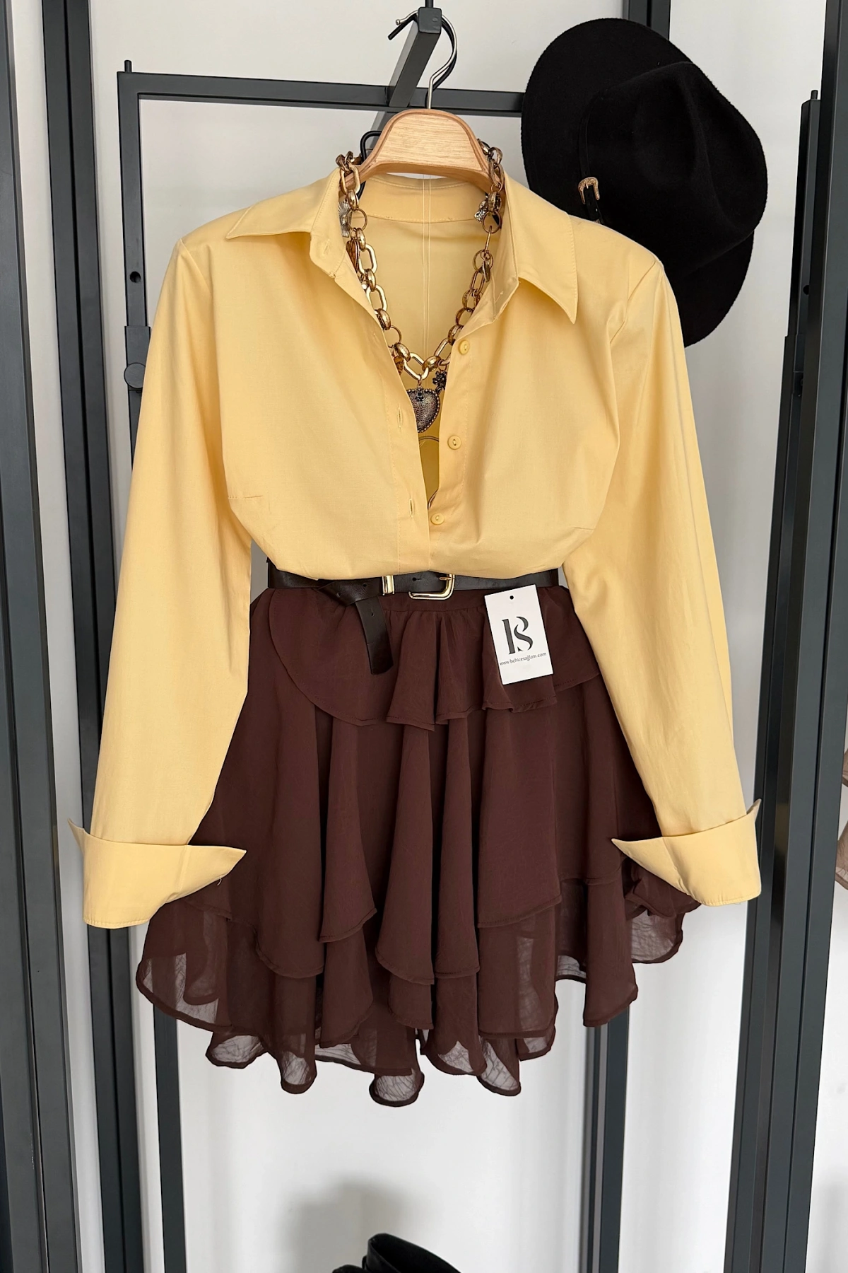 Klasik Dar Kesim Gömlek Sarı