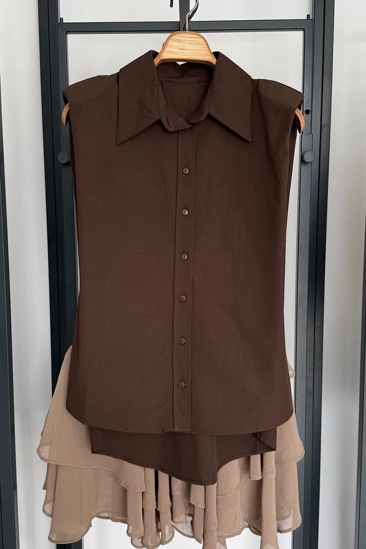 Vatkalı Kısa Kol Gömlek Kahverengi