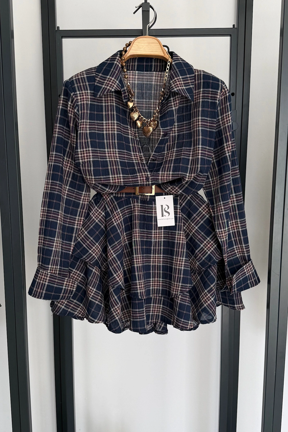 Eteği Katlı Ekose Gömlek Takım