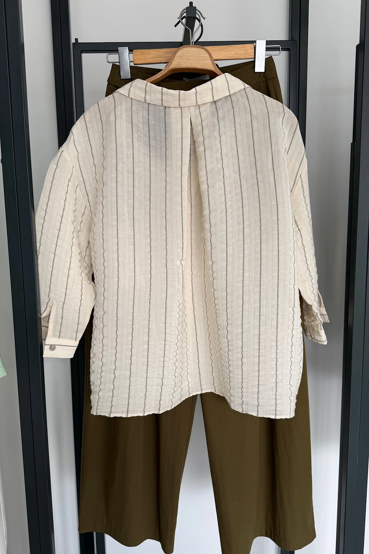 Fakir Kol Çizgili Gömlek Ekru