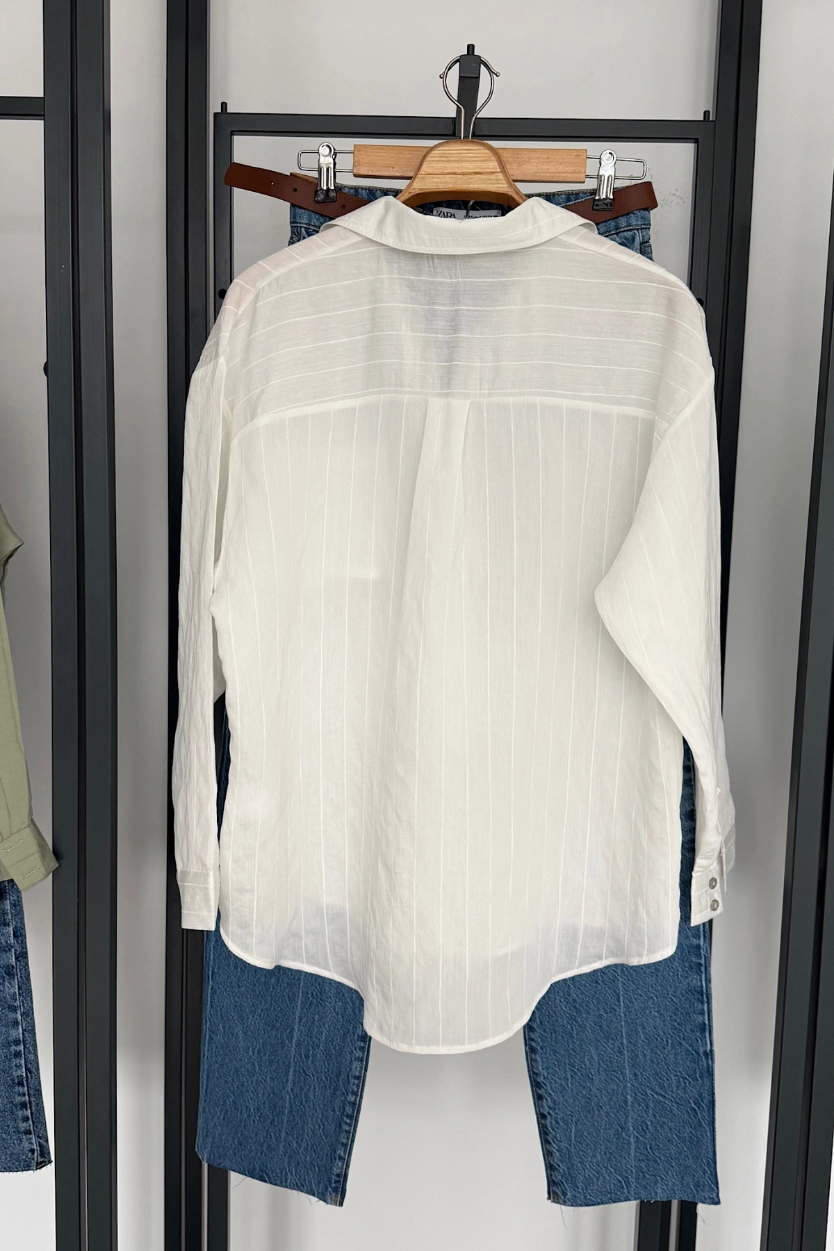 Bs Tek Cepli Dokumalı Gömlek Beyaz