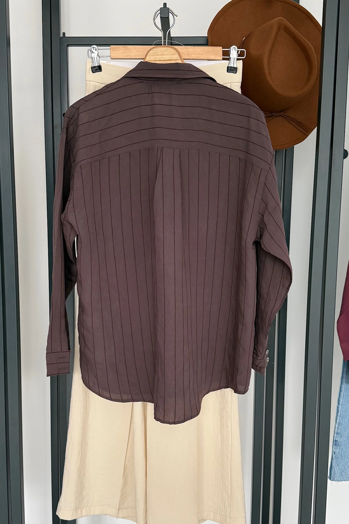 Bs Tek Cepli Dokumalı Gömlek Kahverengi