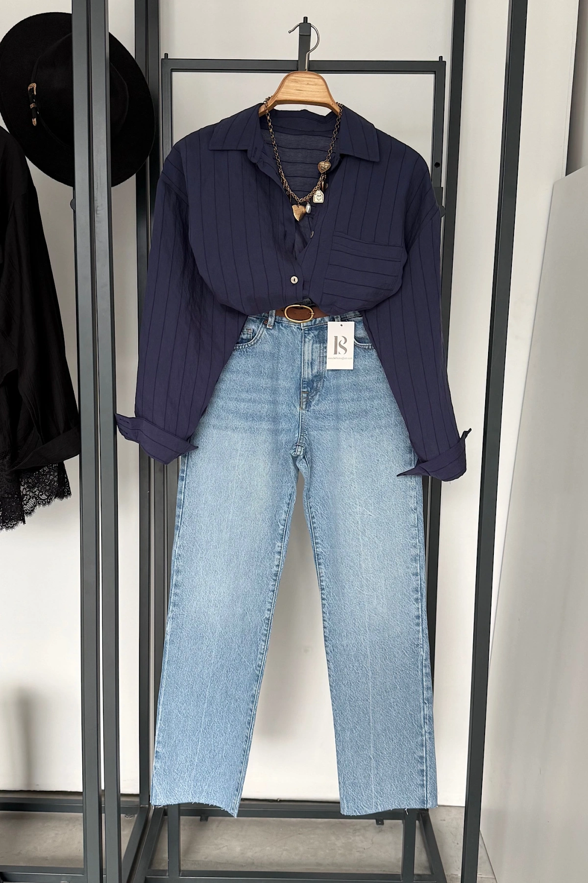 Bs Tek Cepli Dokumalı Gömlek Lacivert