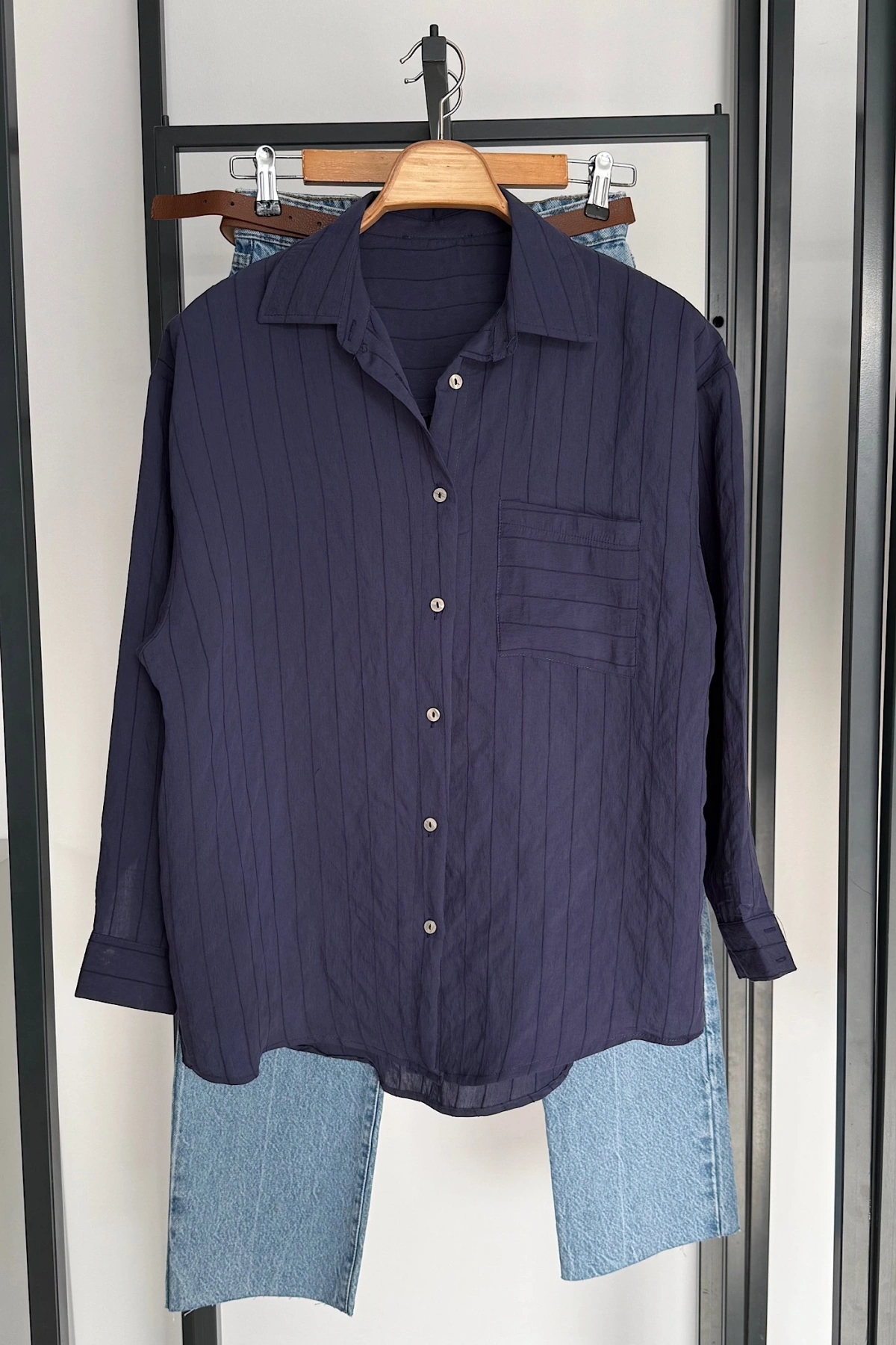 Bs Tek Cepli Dokumalı Gömlek Lacivert