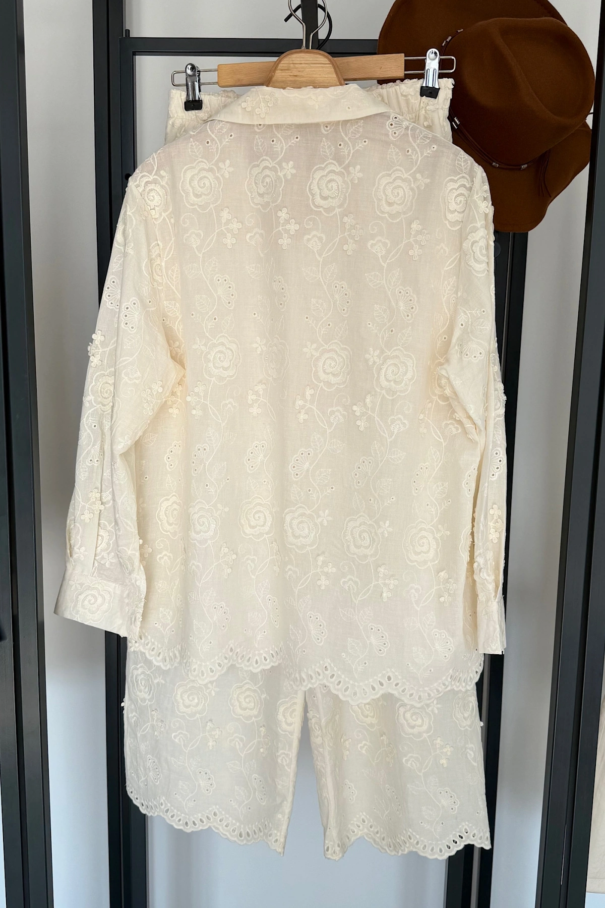 Bianca Nakışlı Takım İthal Premium Natural