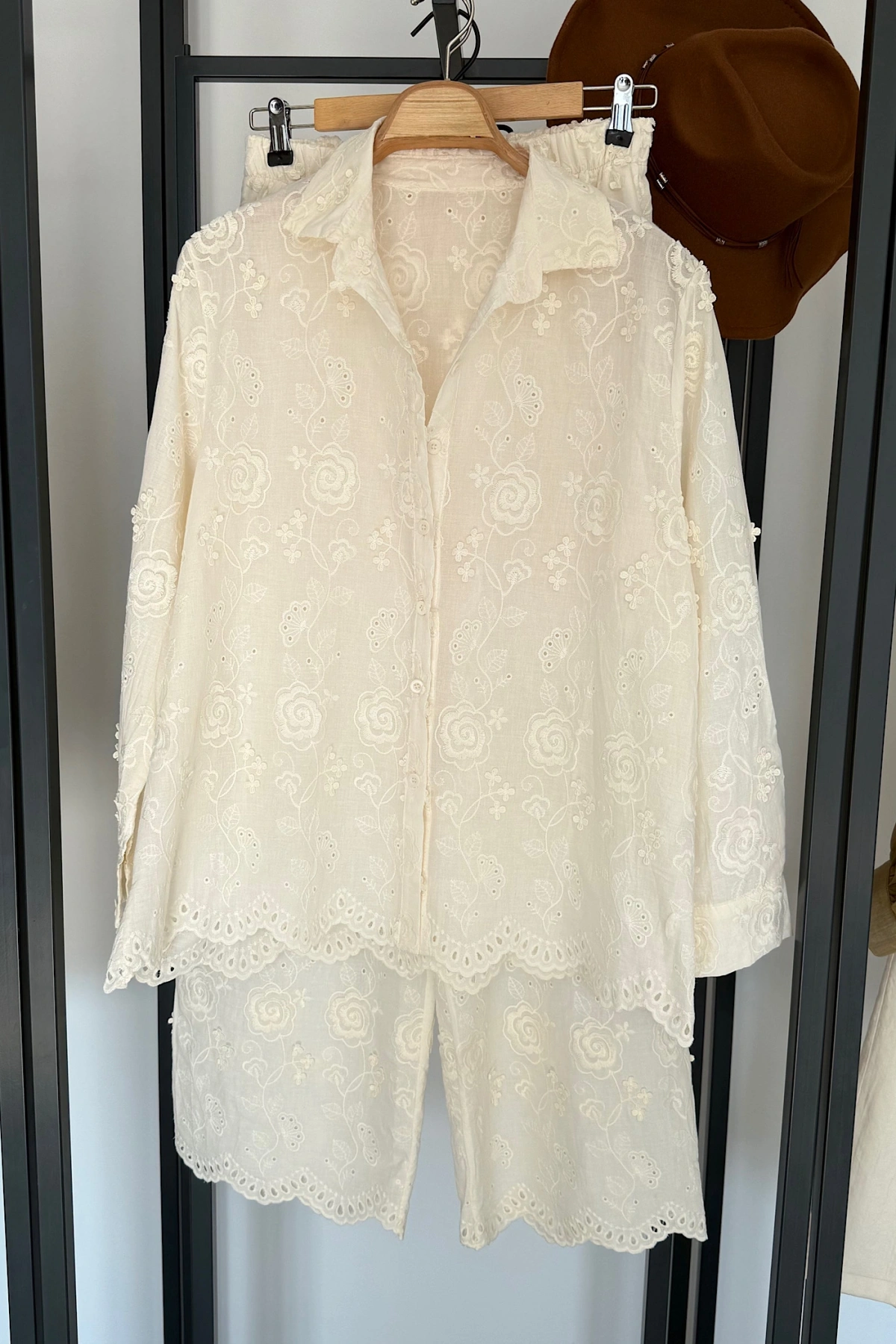 Bianca Nakışlı Takım İthal Premium Natural