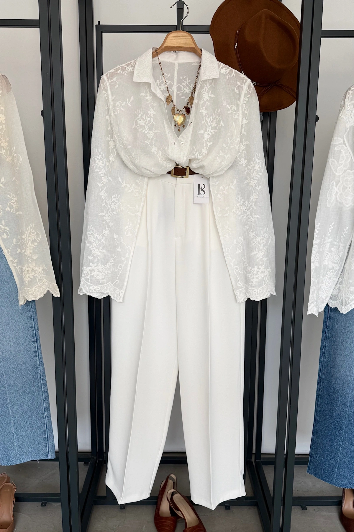 Elara Premium Nakışlı Gömlek Ekru