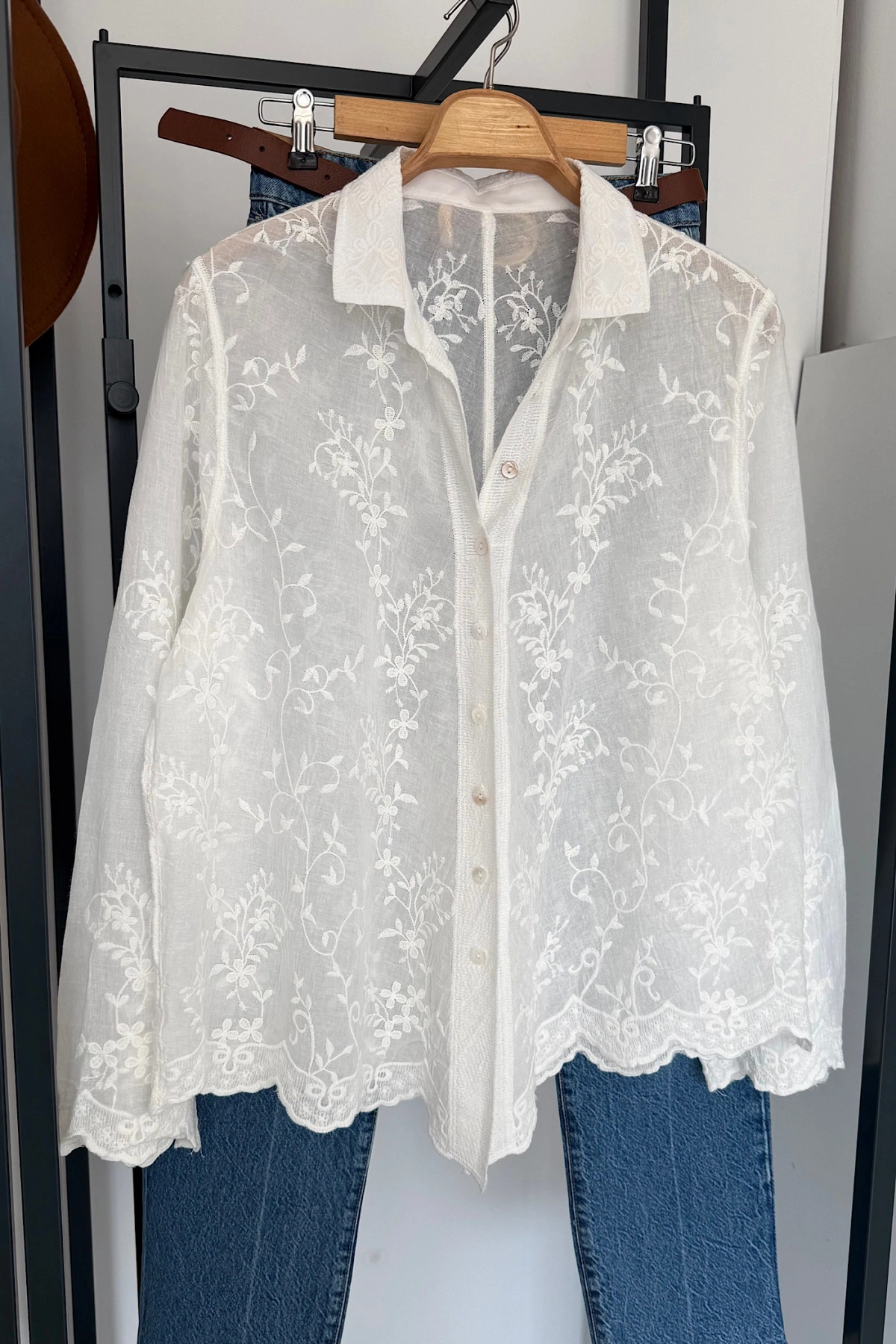 Elara Premium Nakışlı Gömlek Ekru