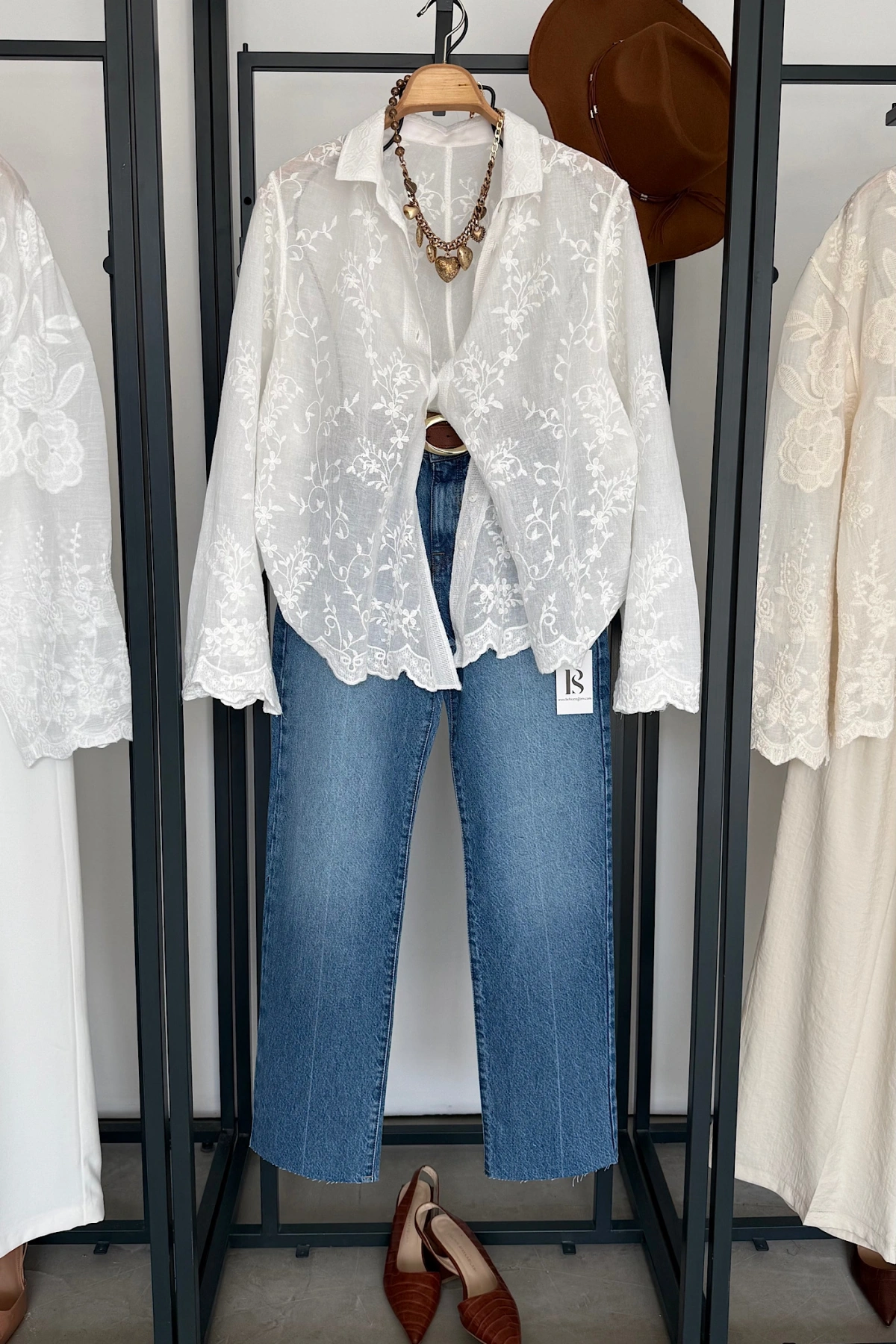 Elara Premium Nakışlı Gömlek Ekru