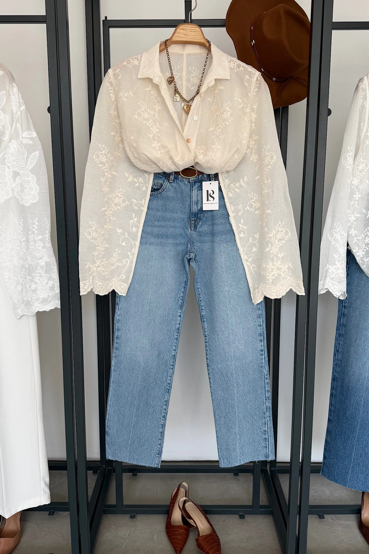 Elara Premium Nakışlı Gömlek Natural