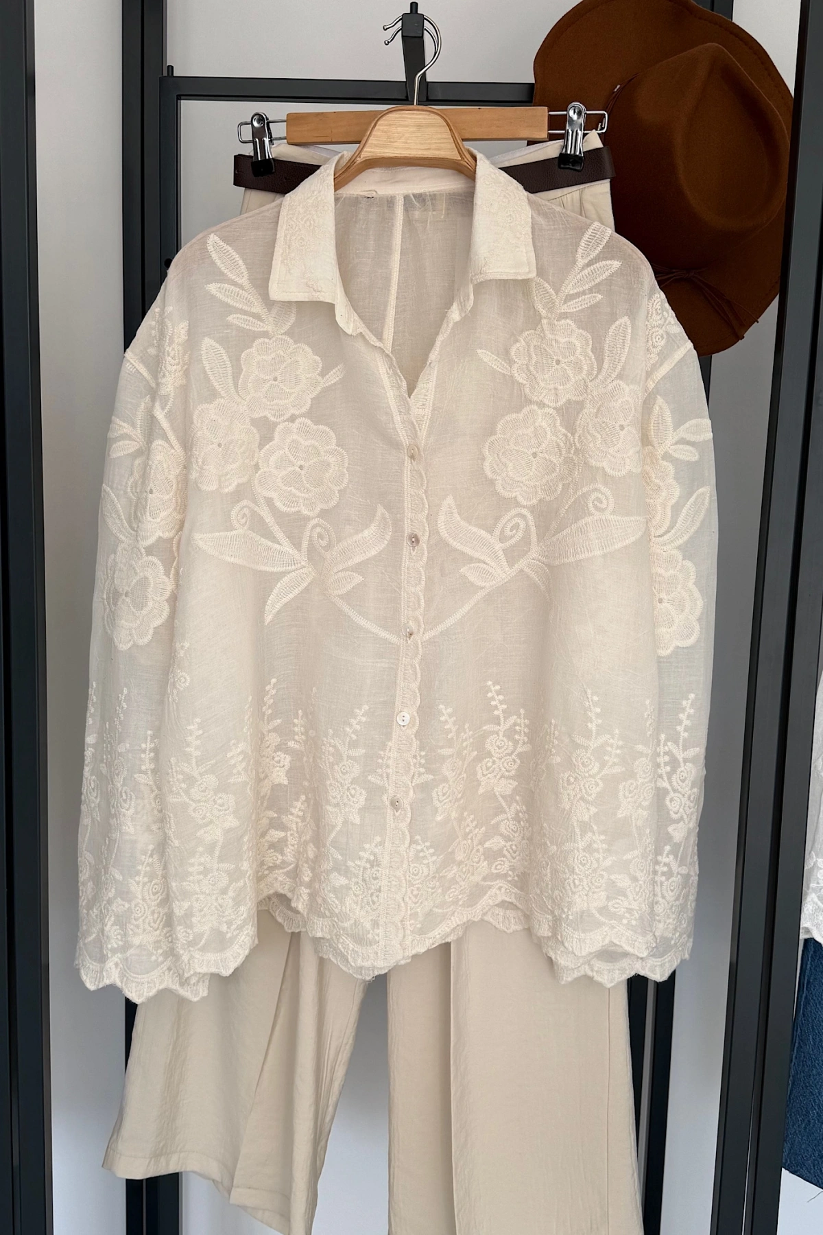 Luka Nakışlı Premium Gömlek Natural