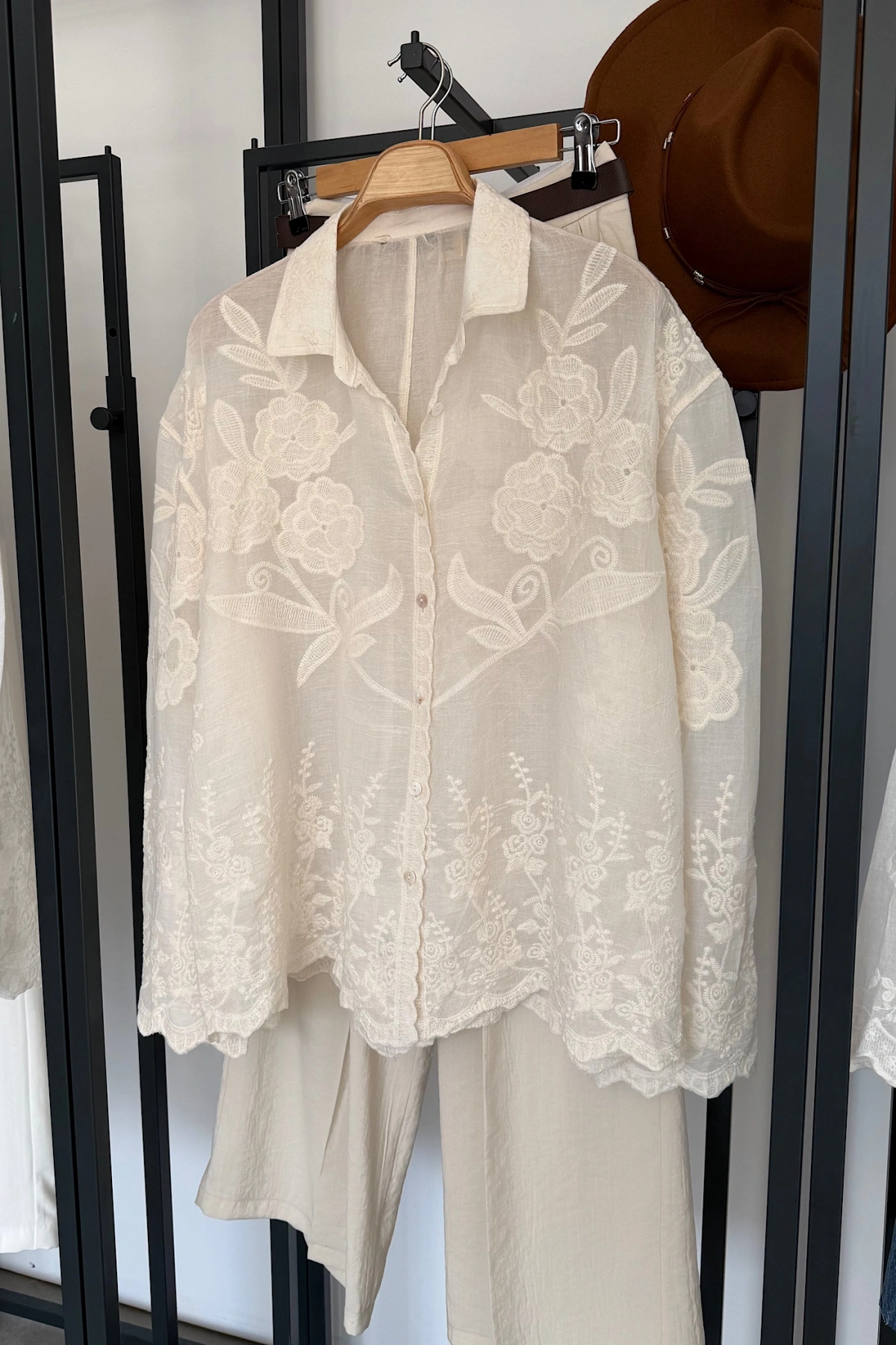 Luka Nakışlı Premium Gömlek Natural