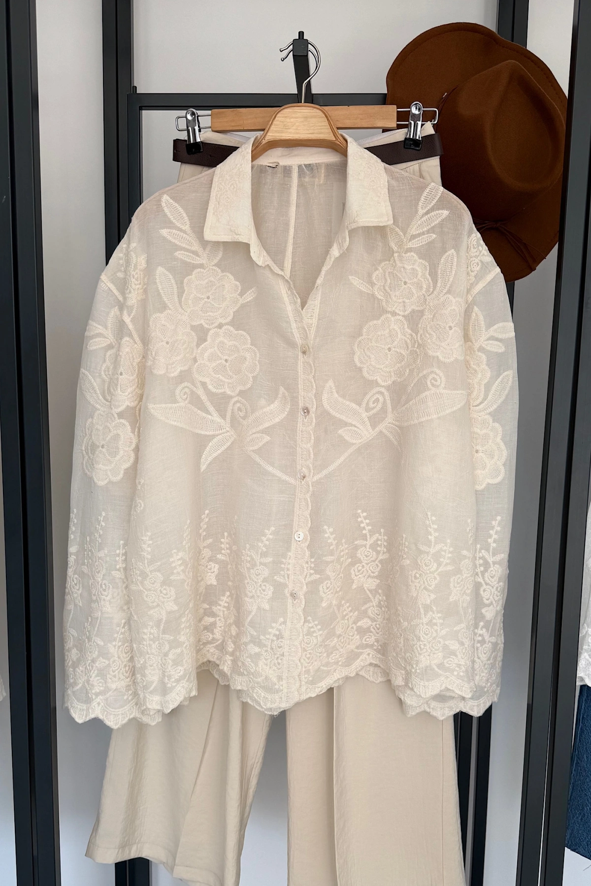 Luka Nakışlı Premium Gömlek Natural