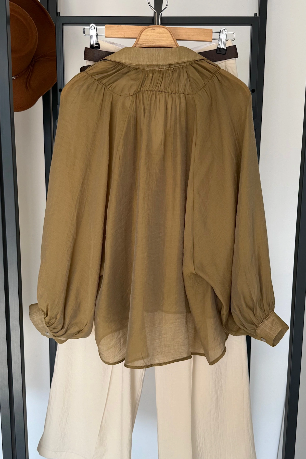 Balon Kol Dökümlü Gömlek Olive