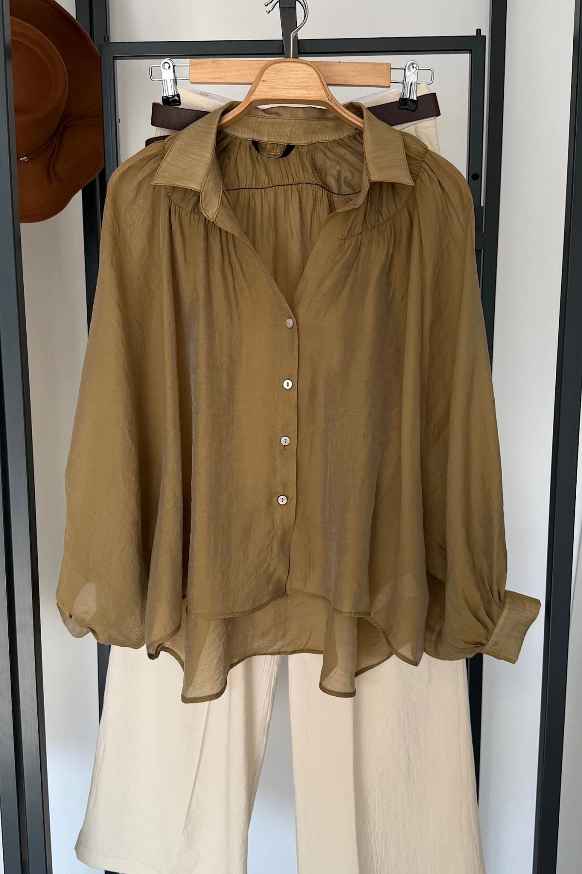 Balon Kol Dökümlü Gömlek Olive