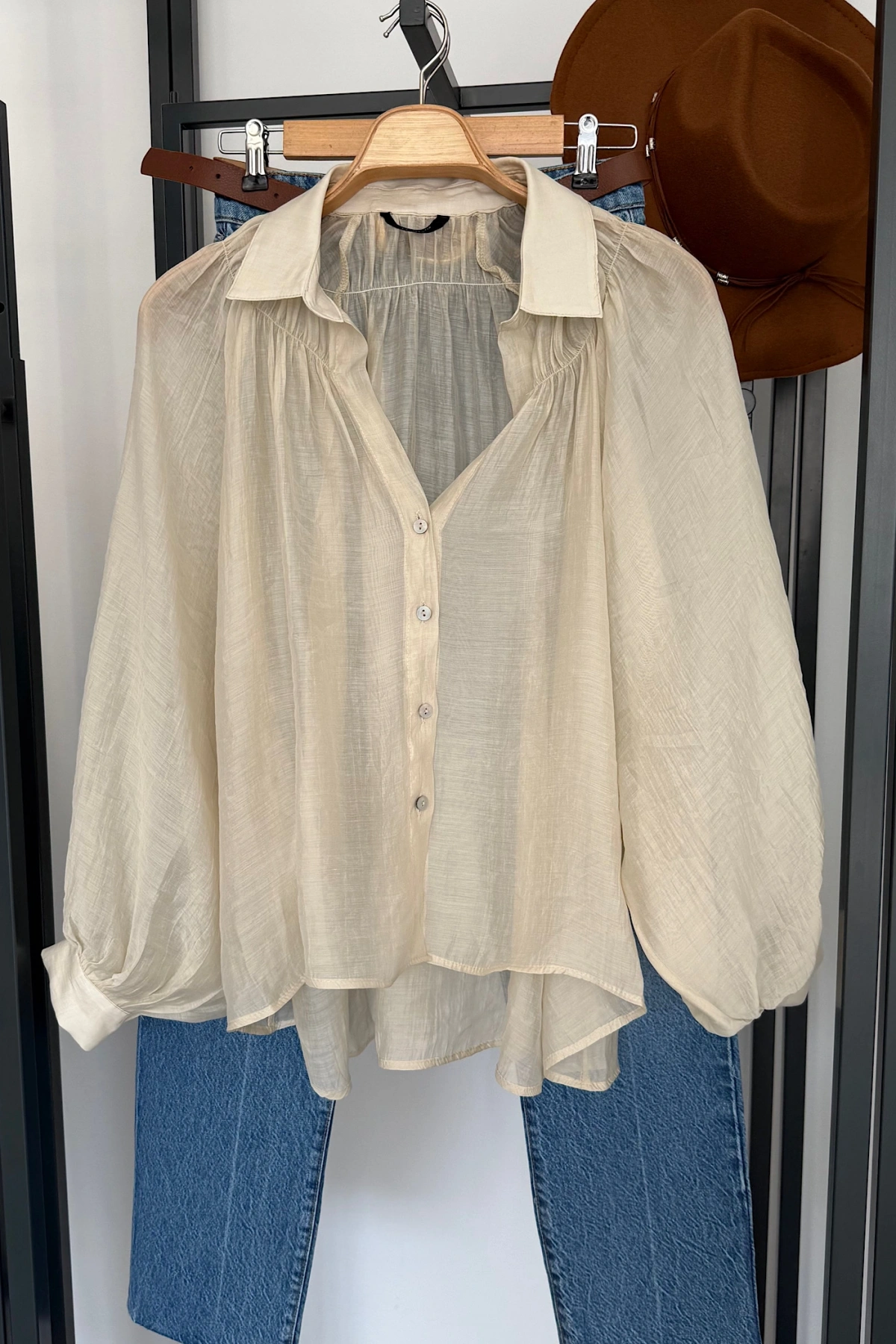 Balon Kol Dökümlü Gömlek Taş