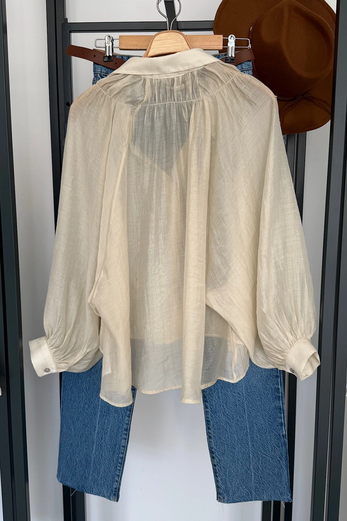 Balon Kol Dökümlü Gömlek Taş