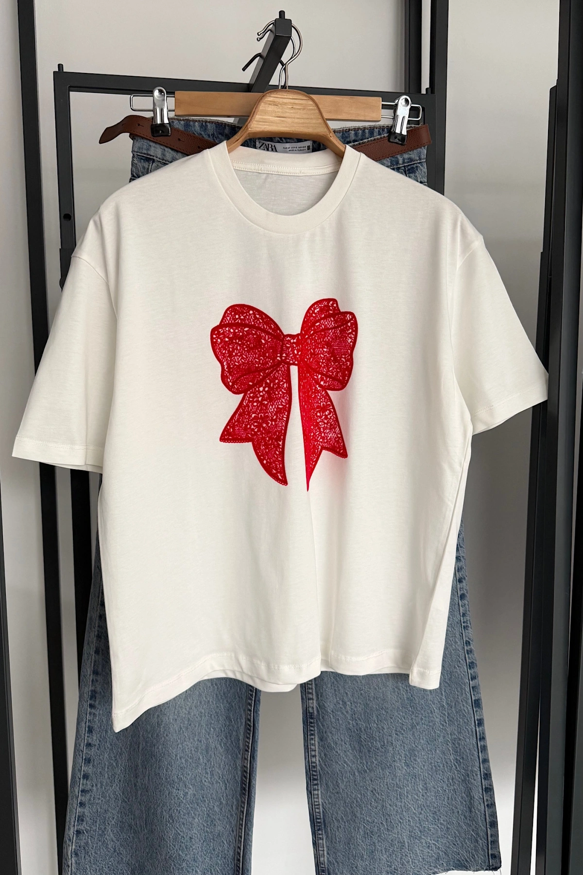 Kurdela Baskılı T-Shirt Ekru