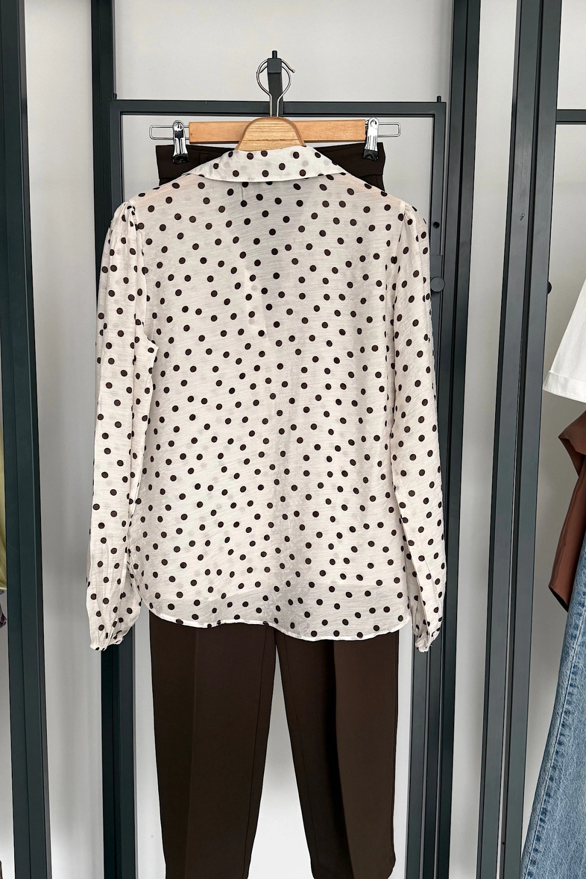 Puantiyeli Transparan Gömlek Krem