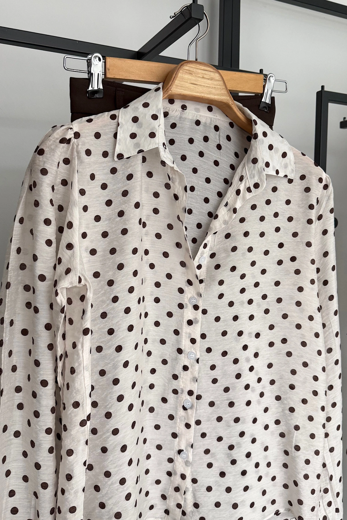 Puantiyeli Transparan Gömlek Krem