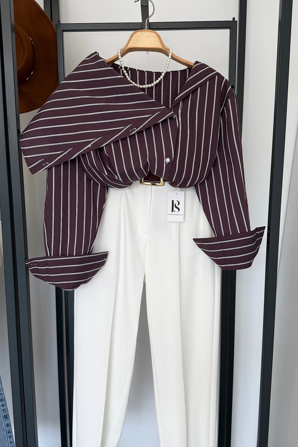 Çizgili Kayık Yaka Gömlek Kahverengi